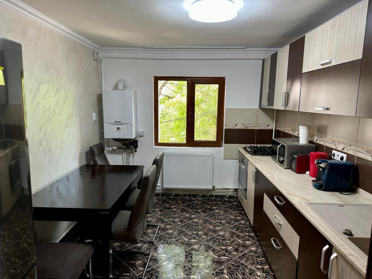 Royal Apartment Бузеу Екстер'єр фото